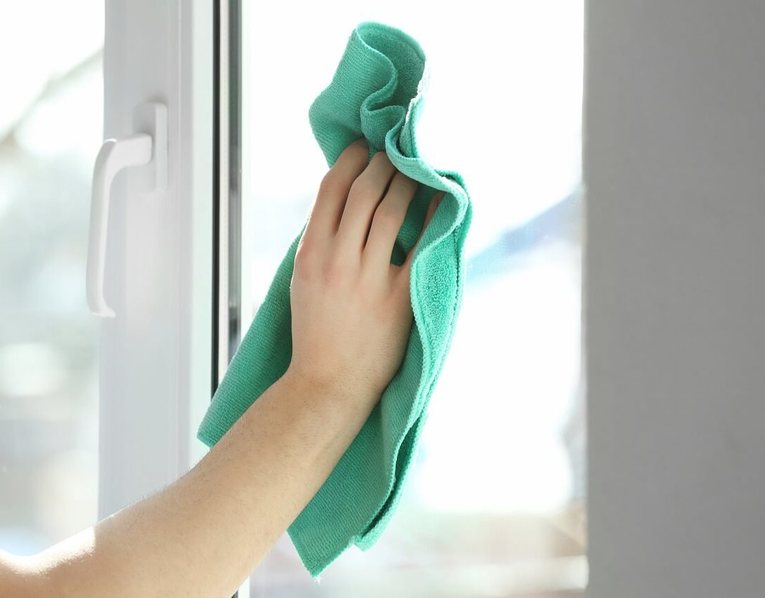 4 Affordable and Easy Homemade Cleaning Solutions